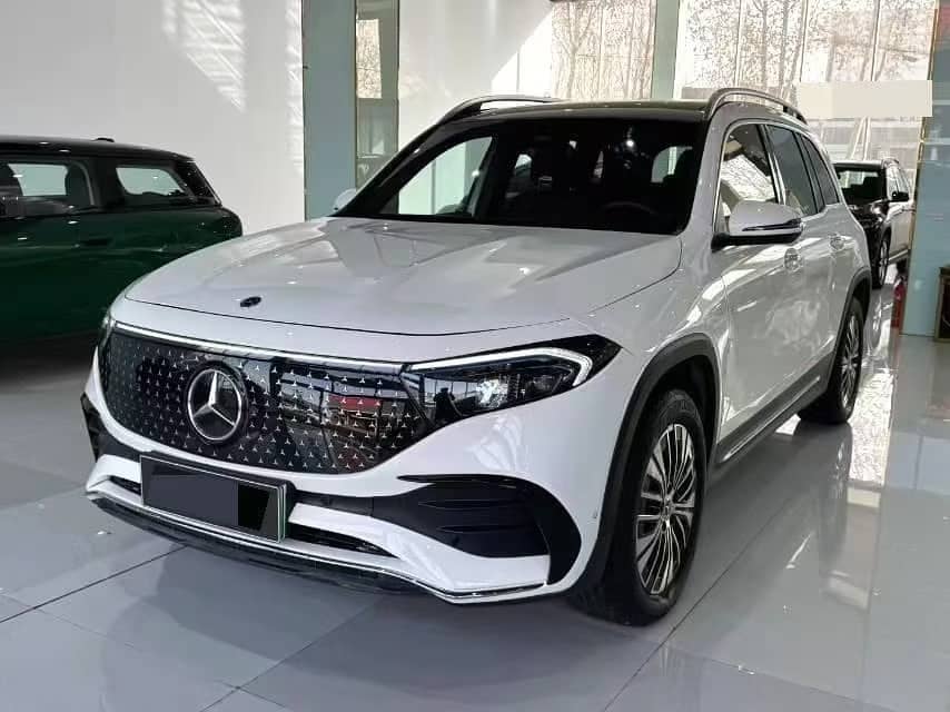 Mercedes-Benz EQB 260